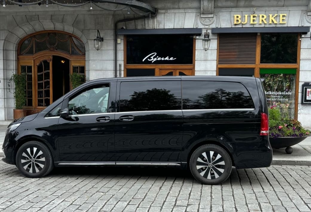 Mercedes-Benz V-Class — FFGR Jets chauffeured ground transfer